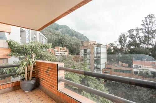 Apartamento En Venta En Los Rosales. Cod V21469