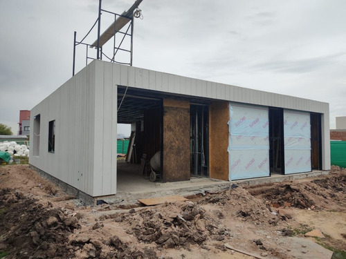 Imagen 15 de 18 de Casa En Venta En San Ramiro - Pilar Del Este