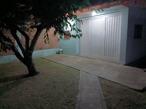 Se Vende Lote Con Paredon Perimetral Y Una Const. De 25 Mts