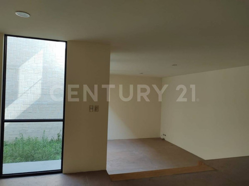 Venta Casa Cluster 888, Zona Angelopolis!!!