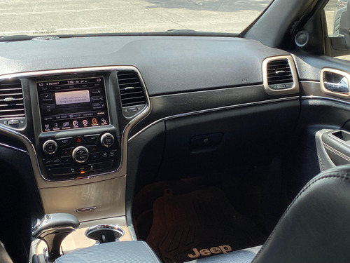Jeep Grand Cherokee 3.6 Limited V6 4x2 At