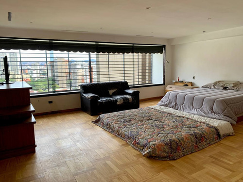 Imagen 7 de 18 de Vendo Ph 516m2 4h+s/7b/3p Santa Eduvigis 0134