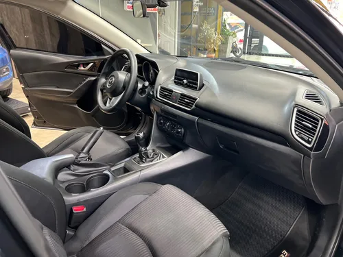 Mazda 3 2.0 Prime
