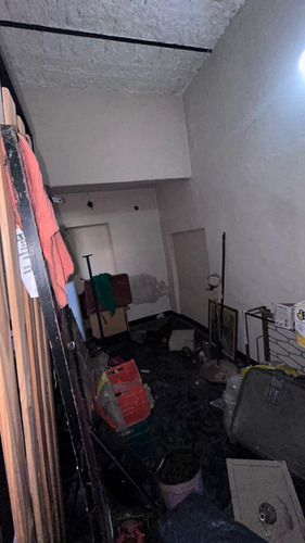 Venta Local Comercial Y Vivienda 1 Ambiente Excelente Ubicacion A Mts De Av Beiro Sin Expensas Con Cocina