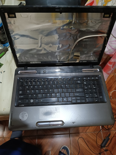 Laptop Toshiba L675d-s7052 Usada Para Piezas