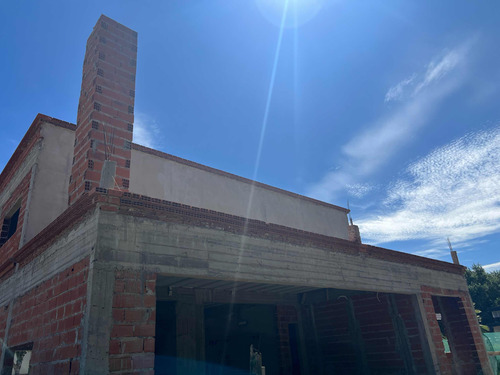 Venta Imponente Casa Harás Del Sur 2 Club De Campo & Spa - Elegante E Inigualable - En Construcción - Acepta Permuta - Vehículo Y/o Depto En Parte De Pago - Financiacion