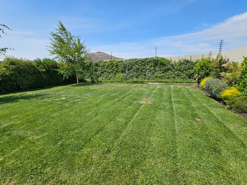 Arriendo En Santa Elena Cercano A Chicuro 3d Y 3b