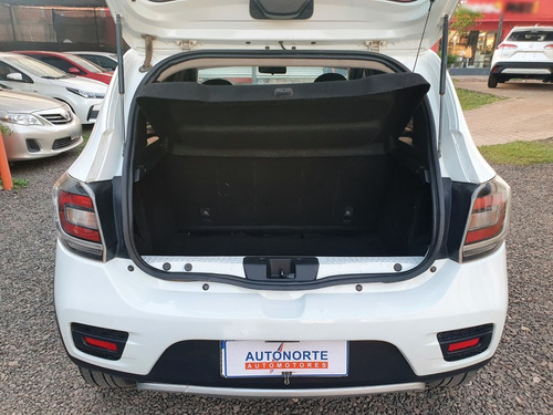 Imagen 16 de 16 de Renault Sandero Stepway Expression