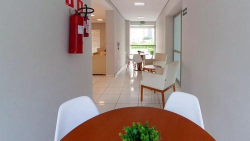 Apto 8o Andar. Manacas (limite Osasco São Paulo). 3 Dorm