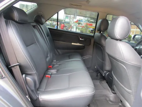 Toyota Fortuner Sr5 4x2 2700cc Mt Aa