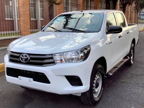 Toyota Hilux 2.7 Cabina Doble Base Mt
