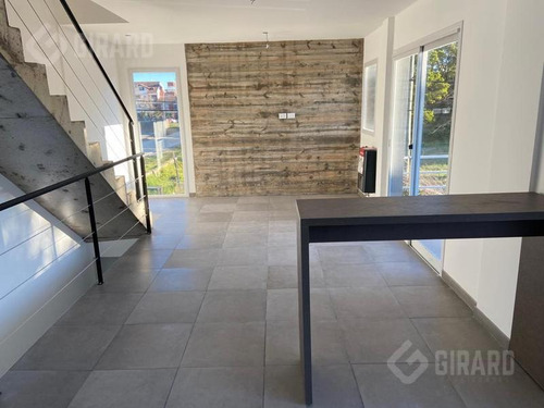 Duplex En Venta - Villa Primera