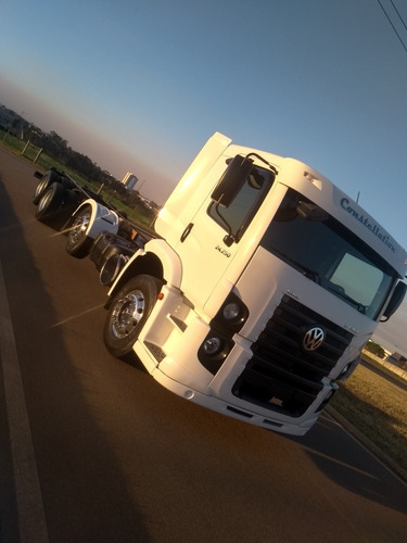 Imagem 11 de 15 de Volkswagen Costellation 24.250