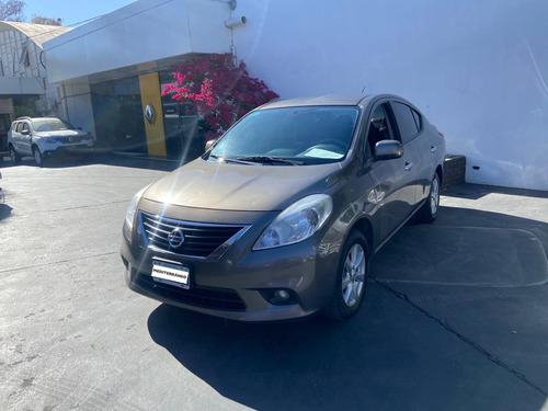 Nissan Versa 1.6 Advance Mt