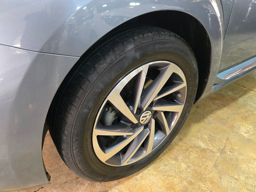Volkswagen Beetle 2.5 Sound Tiptronic At
