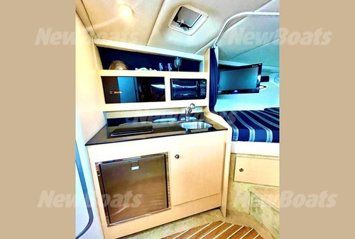 Imagem 2 de 15 de Bayliner 310 2014 Carreta, Bote, Gerador, 200 Horas