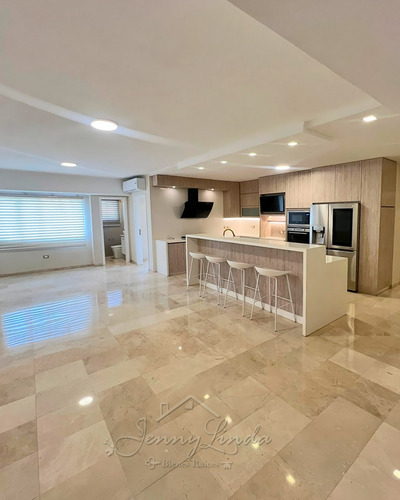 Maracay Venta Apartamento 115mts. Urb. Base Aragua Al Lado C.c. Unicentro, Resd. San Gabriel 2, Aragua