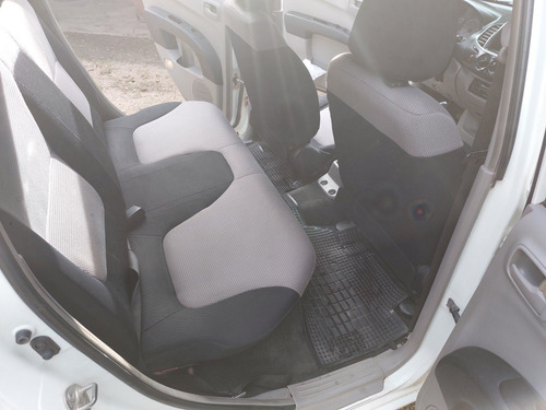 Imagen 18 de 18 de Mitsubishi L200 2.5 4d56 Liso A/c