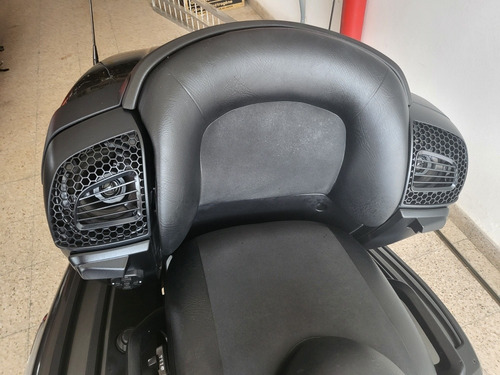 Star Venture 1900 Unica Tipo Goldwing Rec Inferior Tuamoto