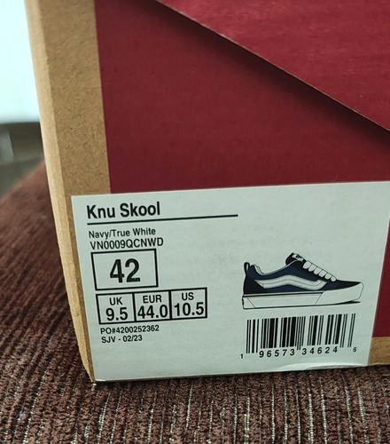 Vans Knu Skool