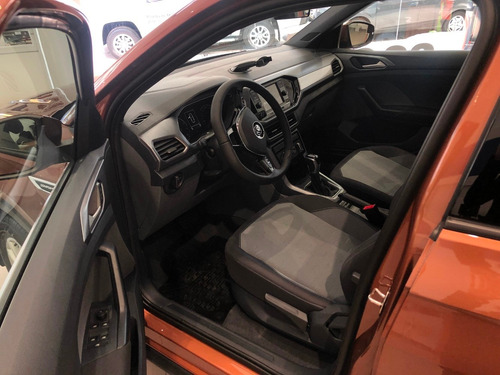 Volkswagen T-cross Comfortline 2021 0km // Pestelli