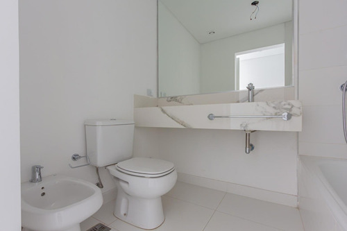 Venta Semipiso 3 Ambientes Remeros Beach Con Patio