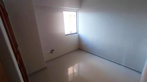 Imagen 3 de 14 de En Venta Apartamento En Valle Blanco Raiza Peña 04122190291 Cód 129990