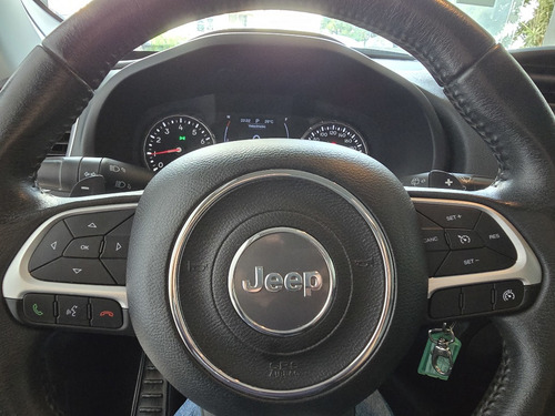 Jeep Renegade 1.8 16V FLEX LONGITUDE 4P AUTOMÁTICO