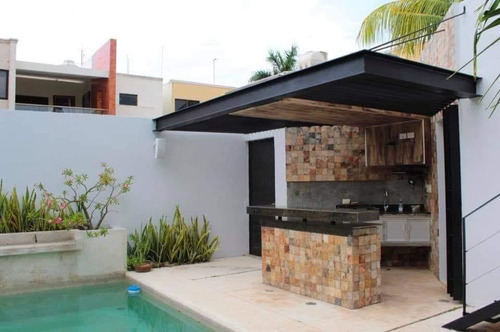 Casa En Venta En Privada Al Norte De La Ciudad. Merida