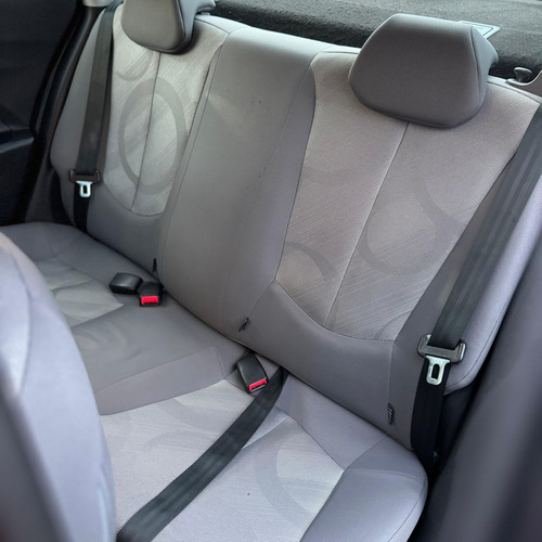 Hyundai HB20S 1.0 8V