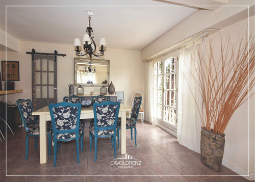 Colina De Peralta Ramos- Espléndido Chalet 5 Ambientes C/cochera