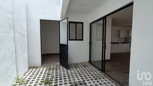 Venta Casa 3 Ambientes Kaltic