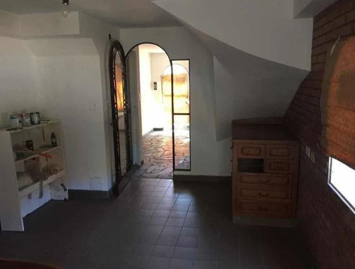 Treplex Venta 3 Dormitorios 12 Baños, Cochera, Patio, Terraza 137 Mts 2 - La Plata