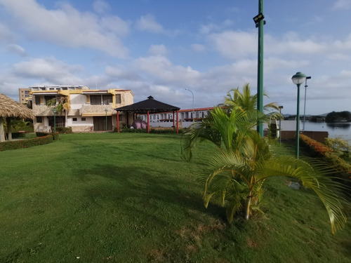 Imagen 25 de 25 de Puerto Encantado Townhouse En Venta Alfonso Lopez