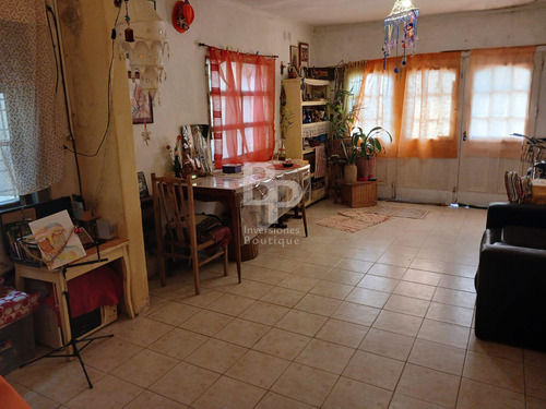 Casa En Pasaje Drago Al 3600