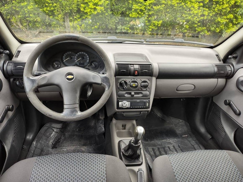 Imagem 5 de 5 de Chevrolet Classic 1.0 Mpfi Ls 8v Flex 4p Manual
