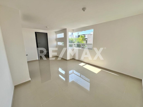 Venta Casa En Condominio, Querétaro