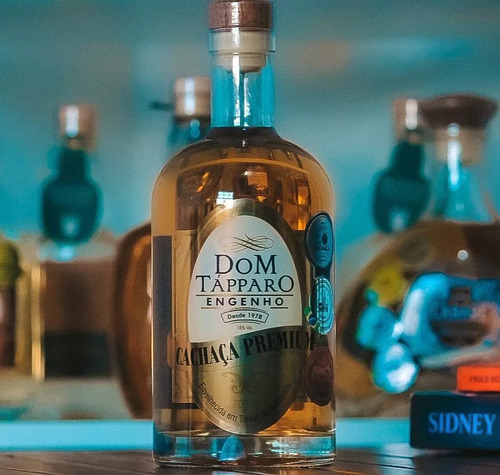 Cachaça Premium Amburana 6 Anos Dom Tápparo 700ml