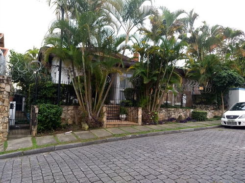 Casa À Venda, 4 Quartos, 1 Suíte, 5 Vagas, Vila Galvão - Guarulhos/sp - 981