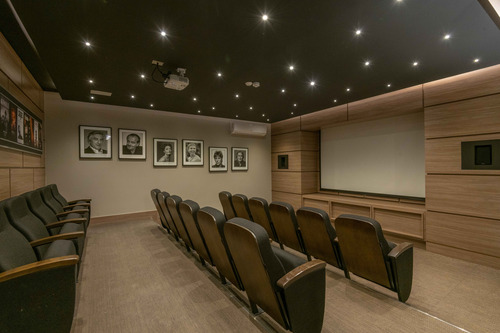 Edificio Av. Irarrázaval (1 Est. 1 Bod.) Vista Sur Piso 6