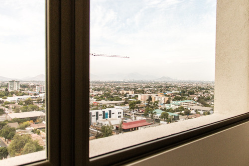 Oficina Como Nueva 3 Privados 2 Baños Plaza Maipú Piso 9