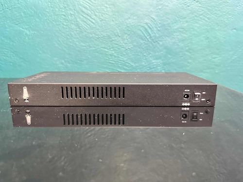 Switch Linksys 8-ptos Administrado Gigabit 2 Ptos1g Sfp /vc (Usado)