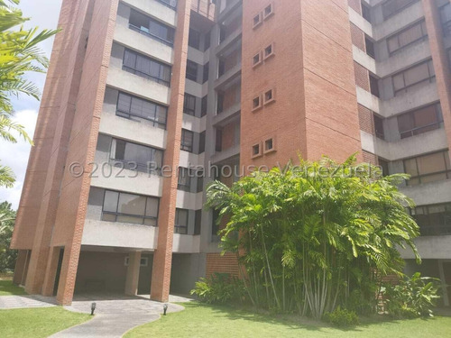 Colinas De Valle Arriba Apartamento En Venta En Caracas 24-1717