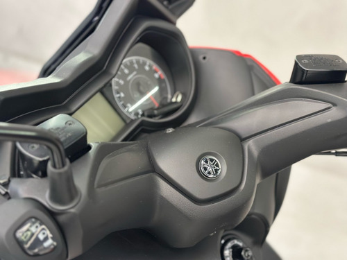 X Max 250 Abs