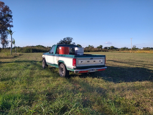 Ford F-100 Xlt