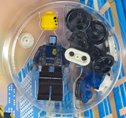 Lego City - Time To Play! - Libro Nuevo Ingles + Figura