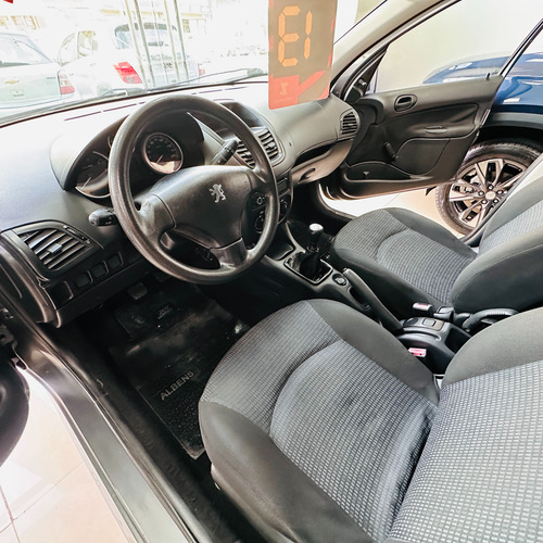 Peugeot 207 compact 1.4 active