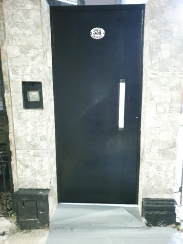Imagen 1 de 14 de Departamento Tipo Casa En Venta En Lanus Oeste