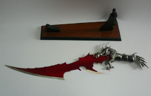 Daga Roja De Dragon Acero Con Base Para Mesa
