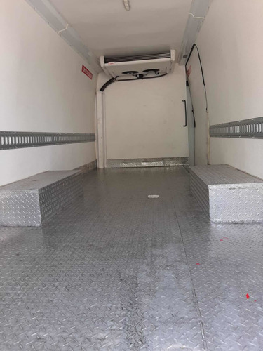 Imagen 10 de 15 de Volkswagen Crafter 2017 2.0 Cargo Van 5.0 Ton Lwb Mt